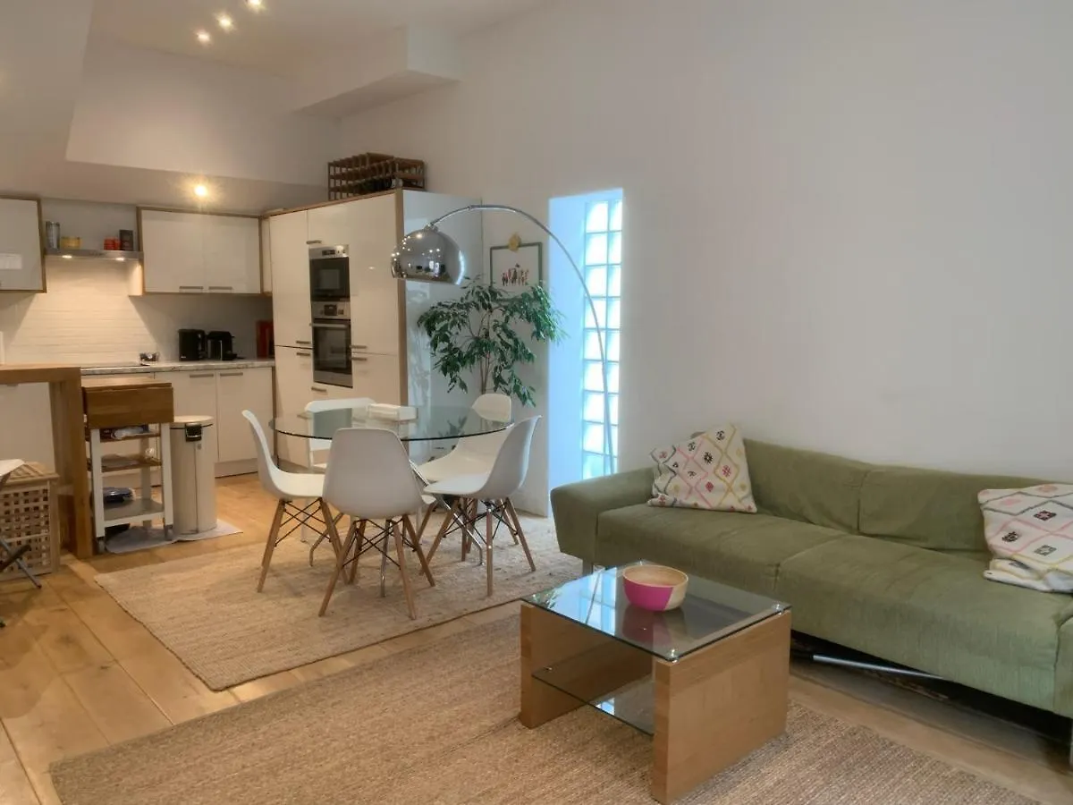 Luxury 3-Bedroom Townhouse In Hackney London