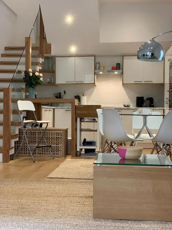 Apartment Luxury 3-Bedroom Townhouse In Hackney London